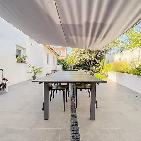 Contemporaine, 5 Voyageurs Avec Piscine, Jardin Et Proche Du Bord De Villa